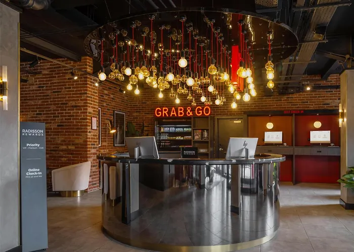 Radisson Red London Gatwick Airport Hotel Crawley 